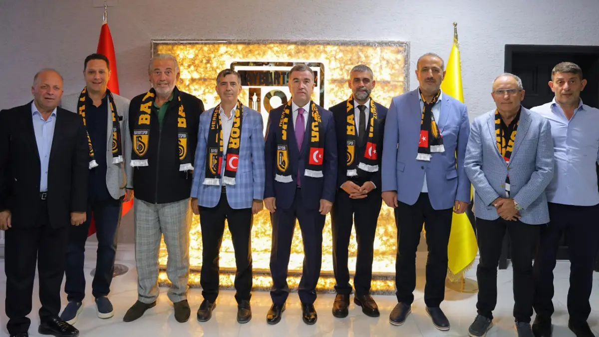 Bayburtspor’un yeni tesisi törenle hizmete açıldı