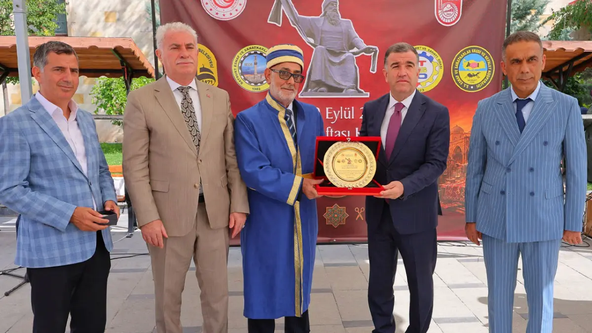 Bayburt’ta 80 yıllık emek ödüllendirildi: Yılın Ahisi belli oldu