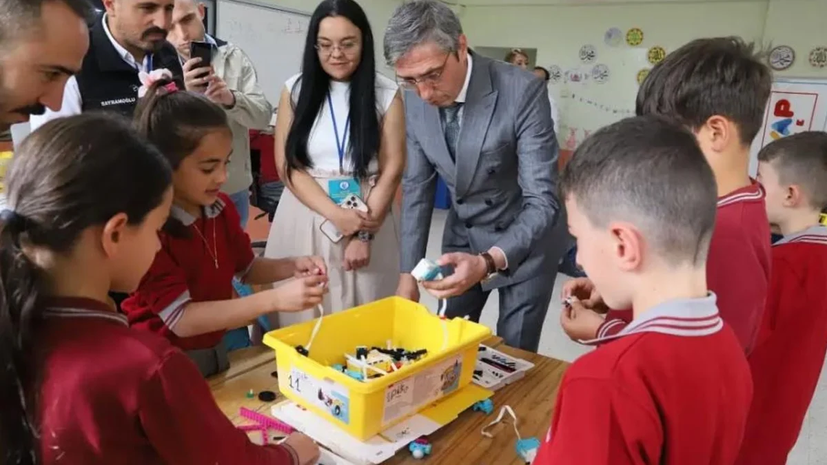 Bayburt’ta köy okullarında öğrenciler bilimle buluştu