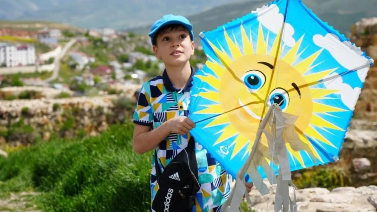 Bayburt’ta uçurtmalar çocukların umudu için gökyüzüne yükselecek