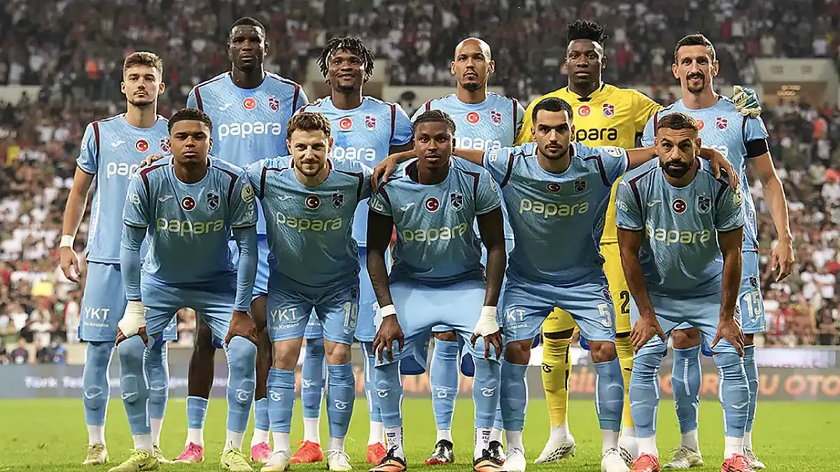 Canlı yayında Trabzonspor’da dikkat çeken sözler: “Oyuncu grubu hocayı yedi”