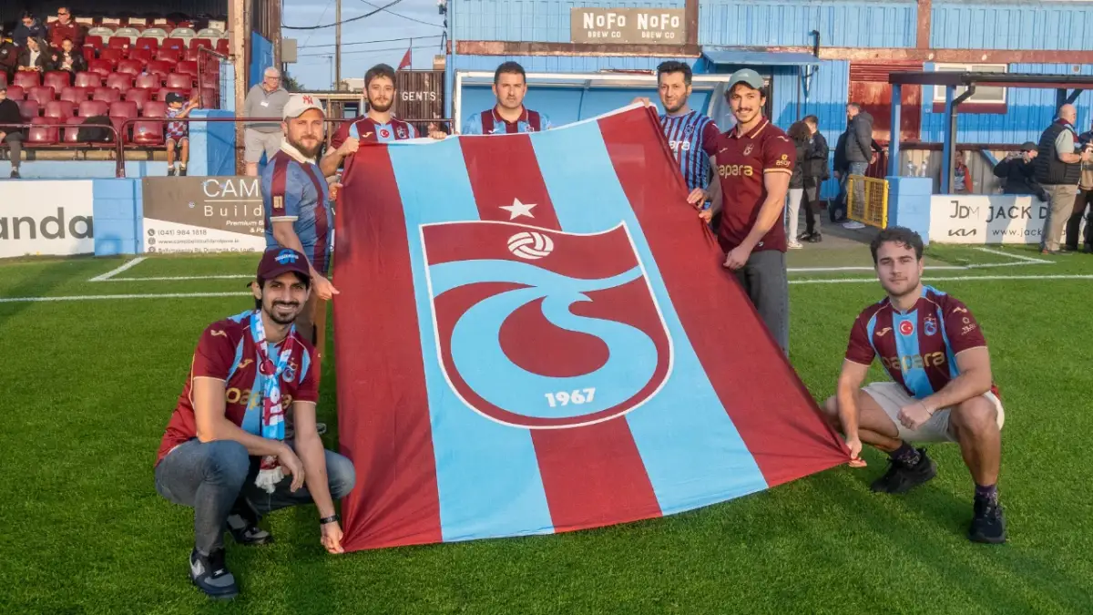 Drogheda United’dan Trabzonspor taraftarlarına övgü: “Harika bir görüntü”