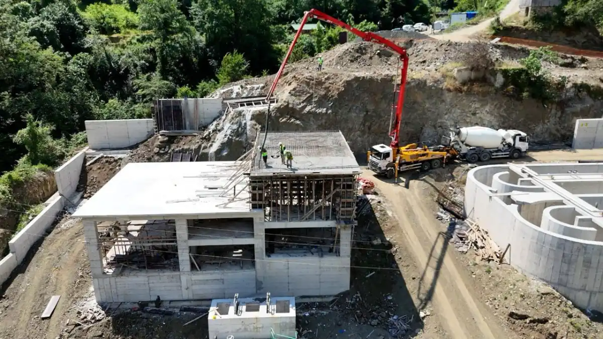 Düzköy İleri Biyolojik Arıtma Tesisi’nin yapımı sürüyor