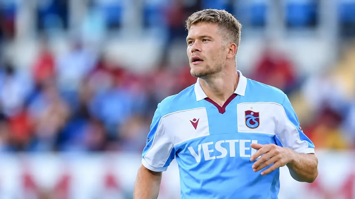 Eski Trabzonsporlu yıldız yine sahnede! Derbiyi tek golle bitirdi