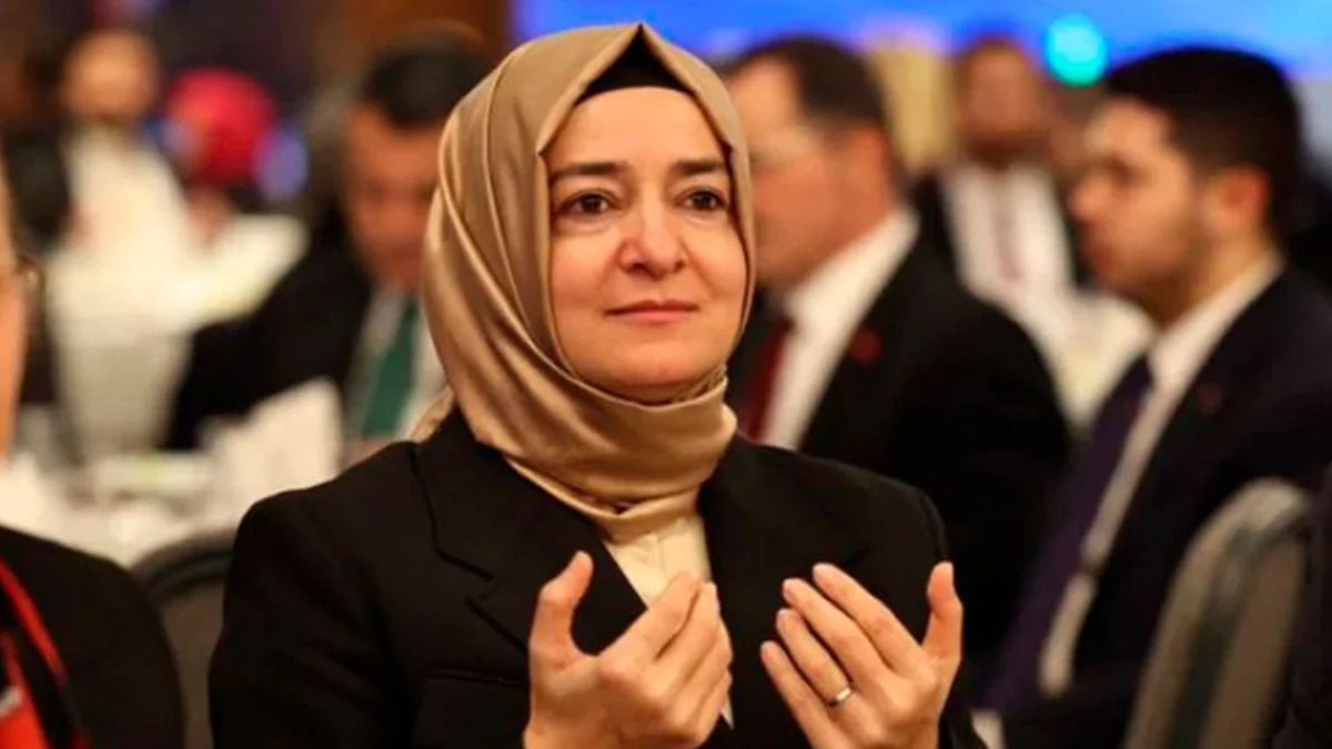 Fatma Betül Sayan Kaya kimdir? Kaç yaşında, nereli, hangi görevlerde bulundu?