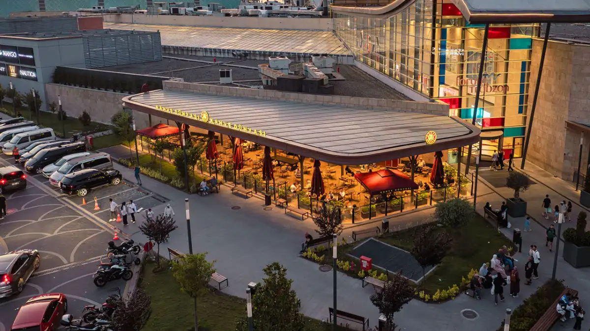 Forum Trabzon AVM’de yeni proje için yıkım süreci başladı