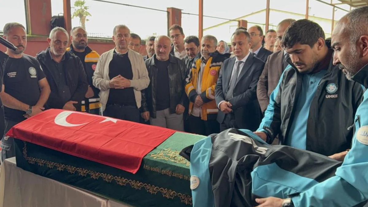 Giresun’dan organ taşıyan UMKE aracında acı kaza: Hemşire hayatını kaybetti
