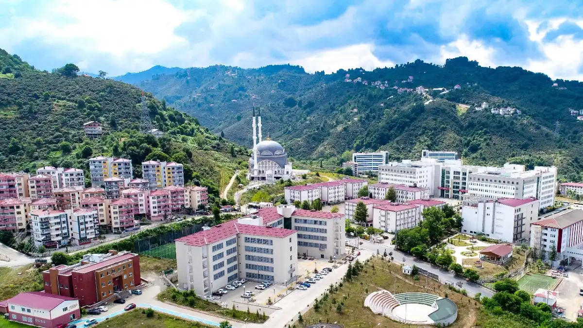 Giresun Üniversitesi’nde yeni akademik yıl başladı