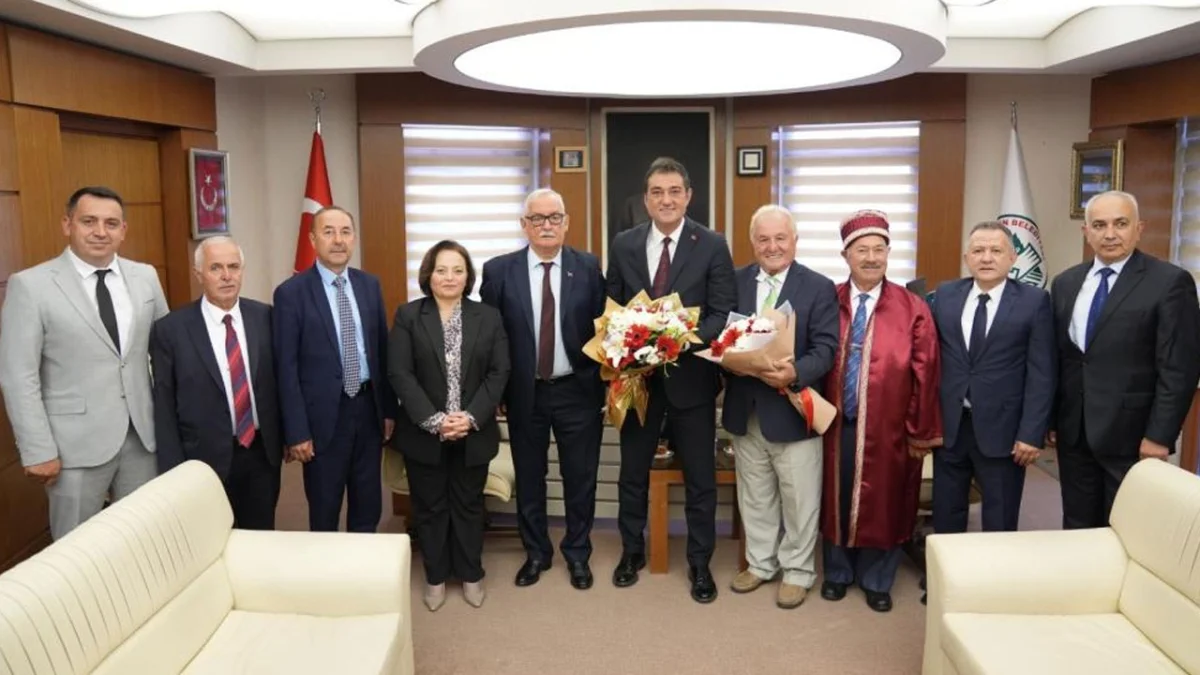 Giresun’da 55 yıllık usta yılın ahisi seçildi