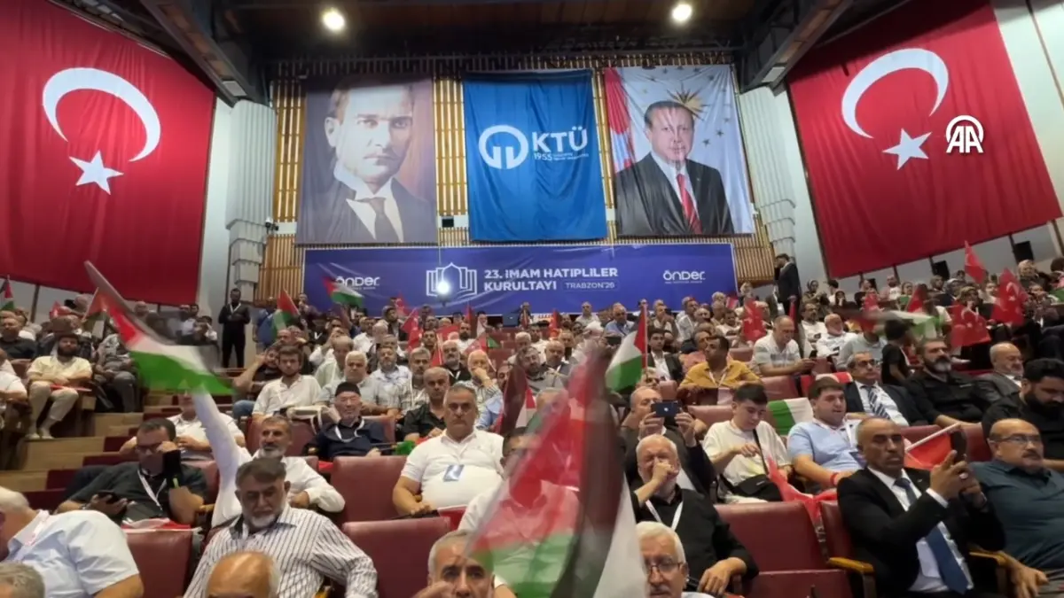 İmam Hatipliler kurultayı Trabzon’da gerçekleştirildi