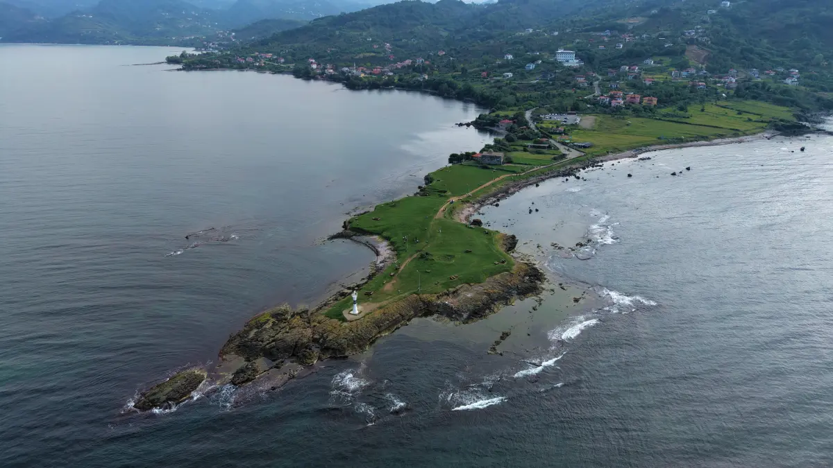 Karadeniz'in altın postu: Yason Burnu, tarihi ve doğal güzellikleriyle ziyaretçilerini ağırlıyor