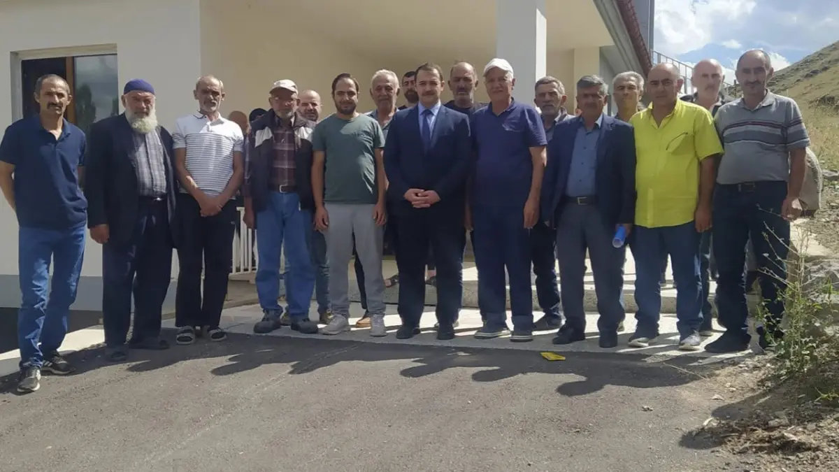 Kaymakam Ahat’tan Demirözü’nde esnaf ve köy ziyareti