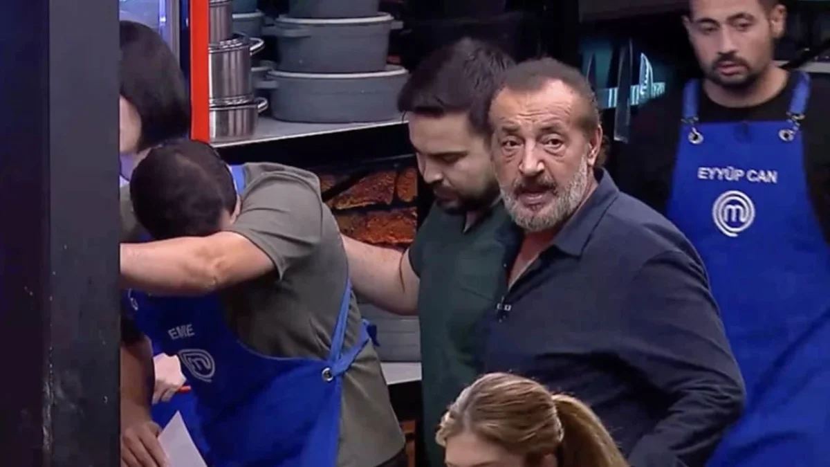 MasterChef'te korku dolu anlar: Mehmet Şef'ten Heimlich manevrası