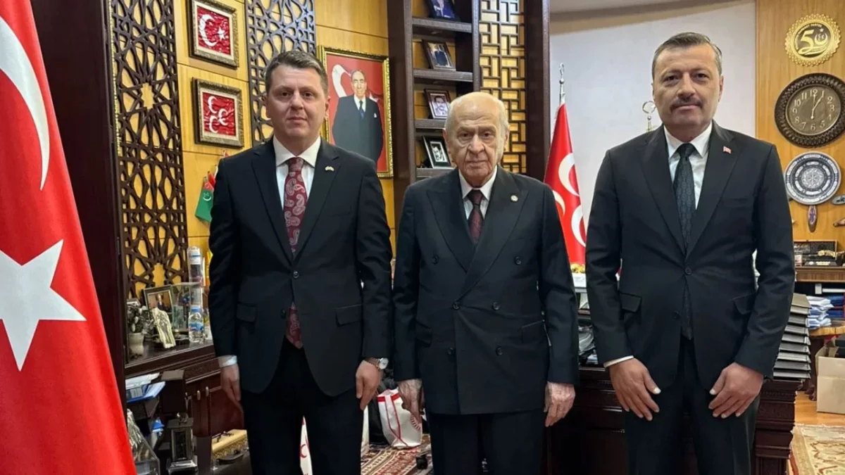 MHP Trabzon Teşkilatı Bahçeli’ye kongre raporu sundu