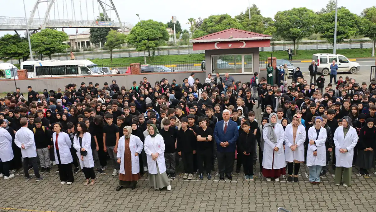 Of İlçe Milli Eğitim Müdürü Kabahasanoğlu okulu ziyaret etti