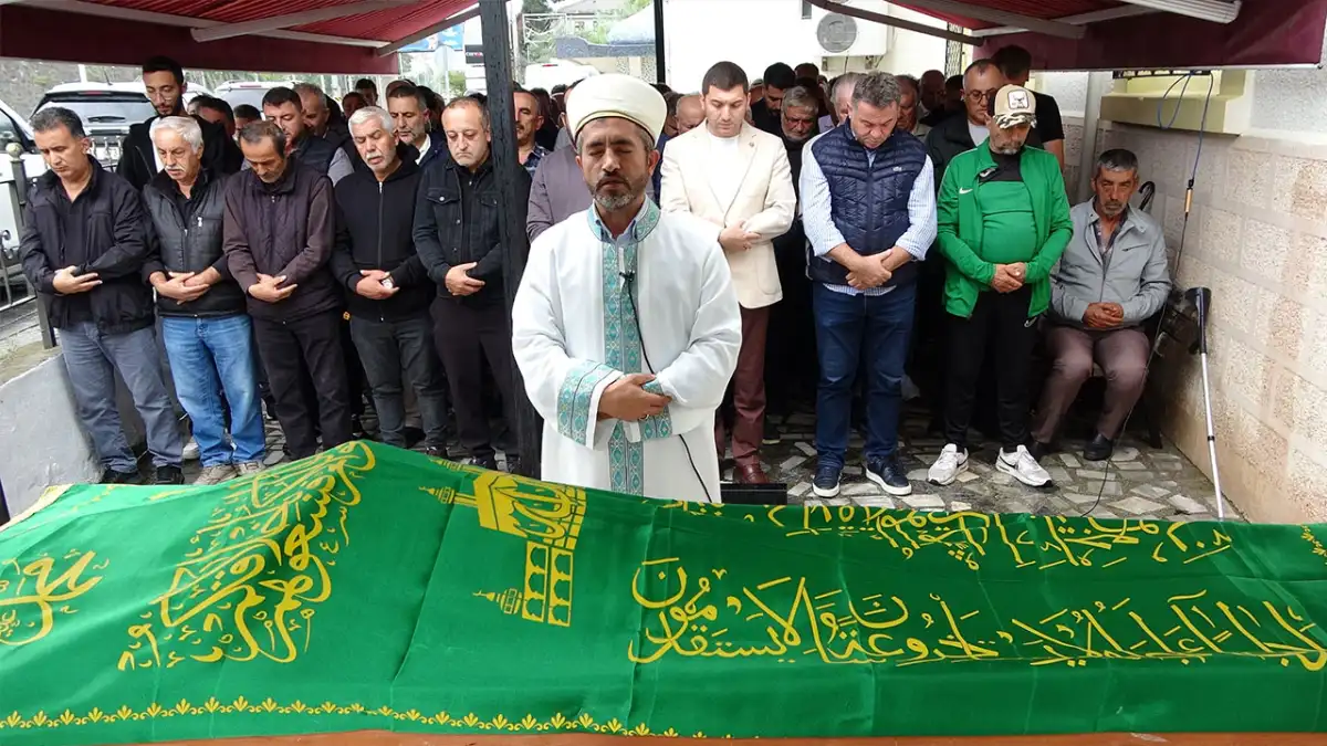 Ordu'da cesedi denizde bulunan balıkçı toprağa verildi