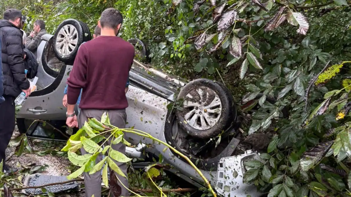 Ordu’da kontrolden çıkan otomobil devrildi: 1 yaralı