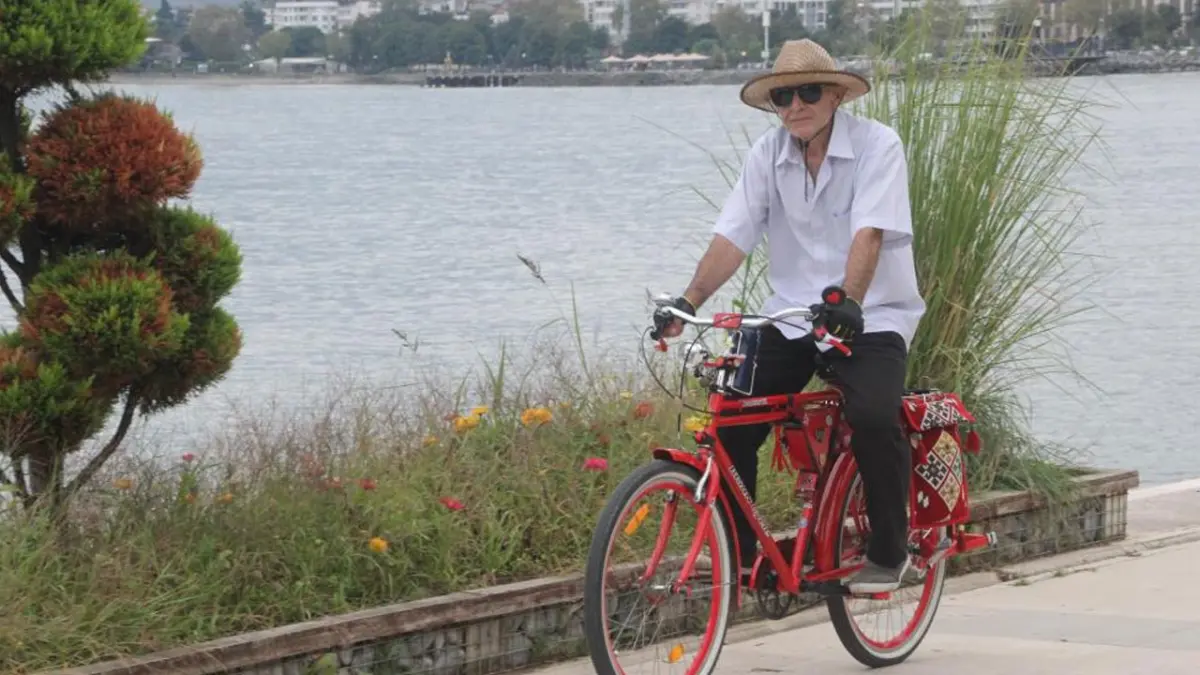Ordu’da 62 yaşındaki bisiklet tutkunu 50 yıldır pedal çeviriyor