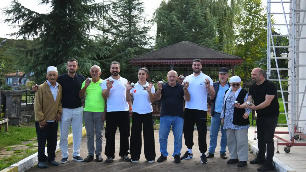 Ortahisar Belediyesi’nden huzurevi sakinlerine eğlenceli etkinlik
