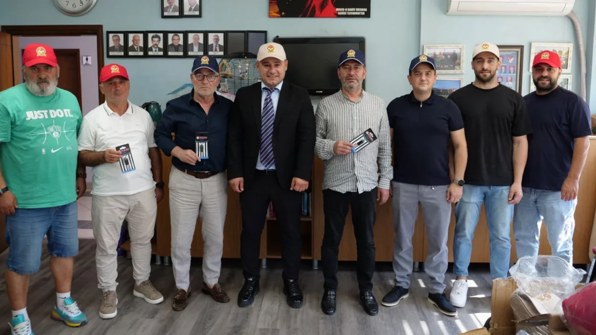 Ortahisar’dan Trabzonlu antrenörlere ekipman desteği