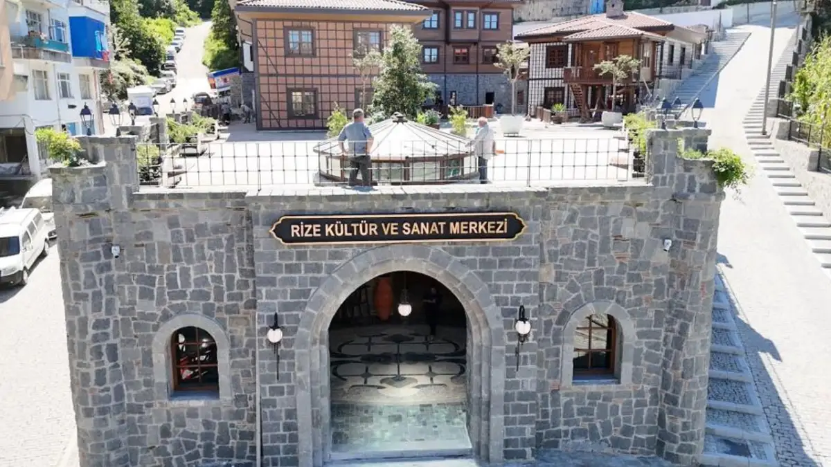 Rize Kültür ve Sanat Merkezi kapılarını açtı