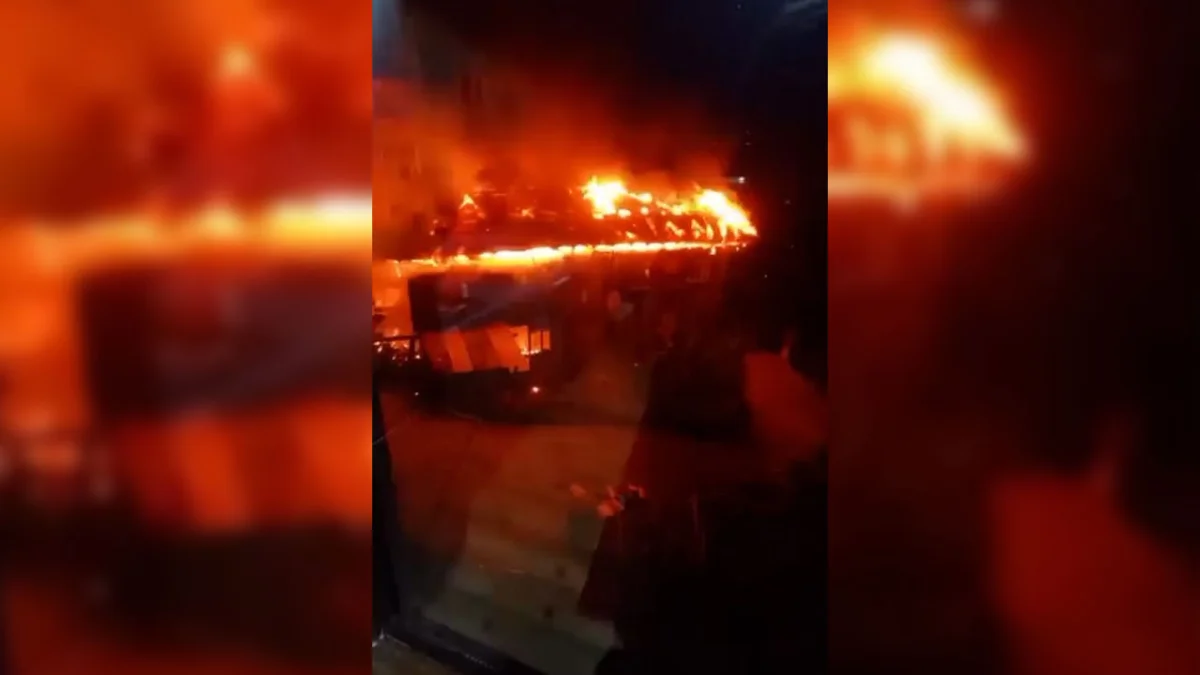 Rize'de gece yarısı ev yangını paniğe neden oldu