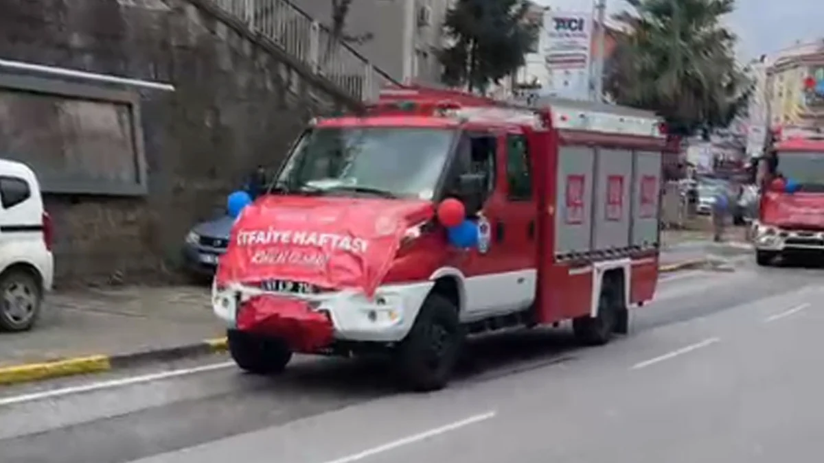 Trabzon’da İtfaiye Haftası’nda renkli kortej