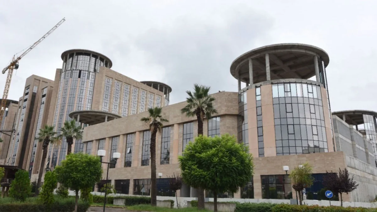 Trabzon Dünya Ticaret Merkezi ihalesinde flaş gelişme! İhale ertelendi