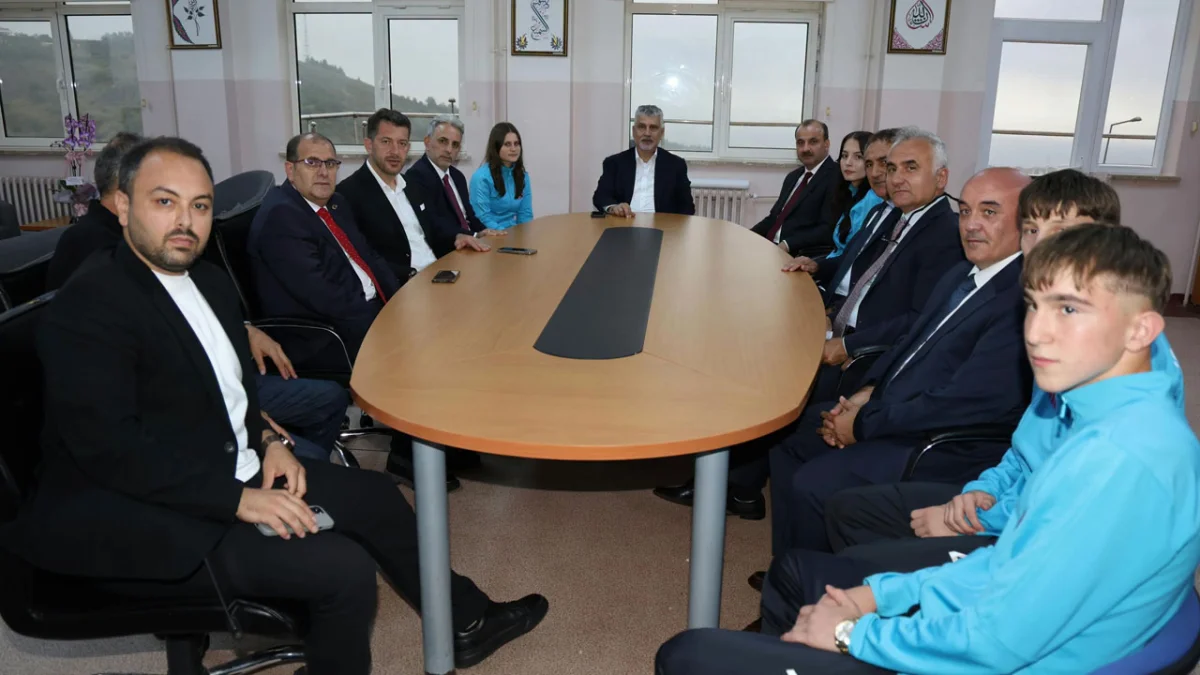 Trabzon Spor Lisesi’nde yeni eğitim yılı için 2 kritik değerlendirme