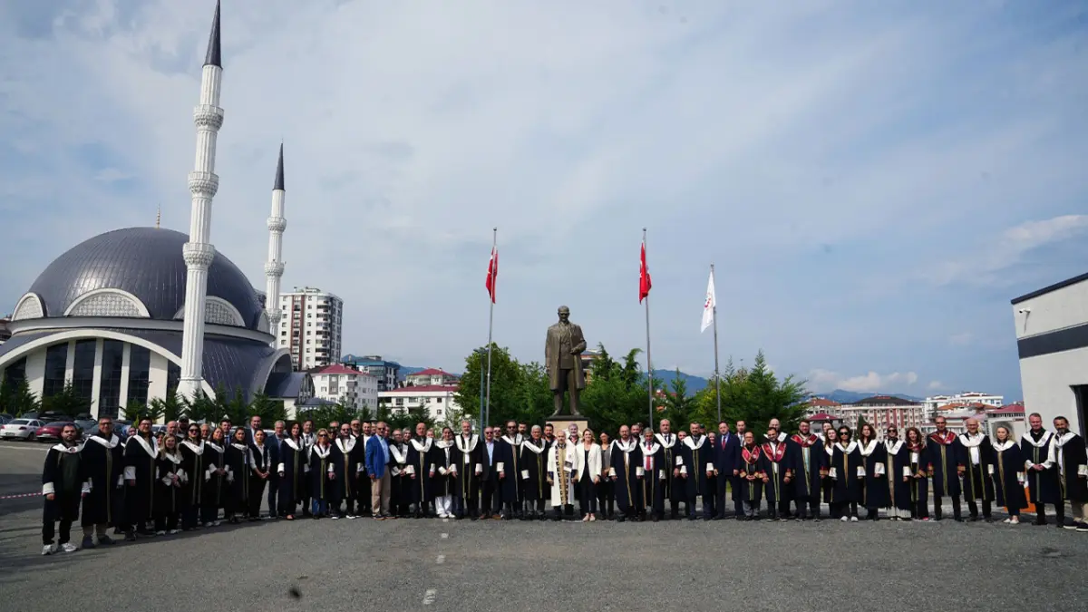 Trabzon Üniversitesi yeni akademik yıla “Terörsüz Türkiye” mesajıyla başladı