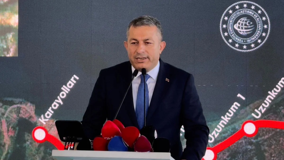 Trabzon Valisi Şahin’den raylı sistem mesajı: “Şehrimize hayırlı olsun”