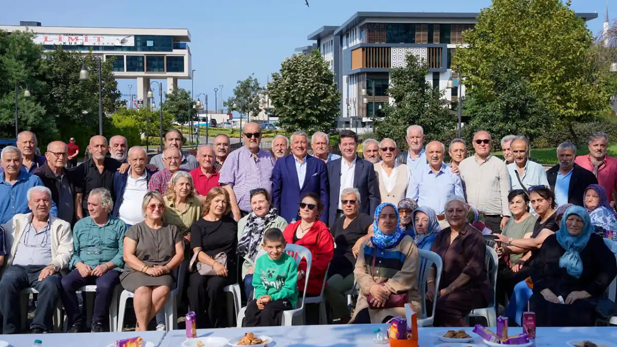 Trabzon’da geçmişe özlem: Dere Mahallesi sakinleri yıllar sonra buluştu