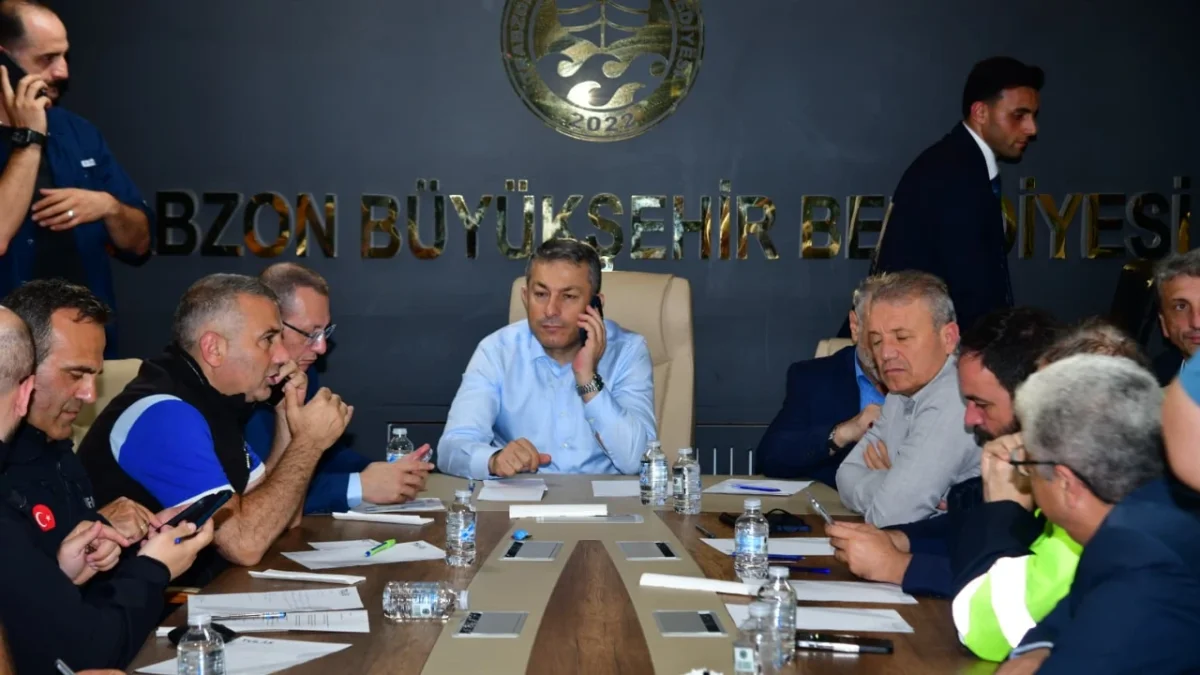 Trabzon’da kriz merkezi toplandi: 114 i̇hbarda ekipler seferber oldu