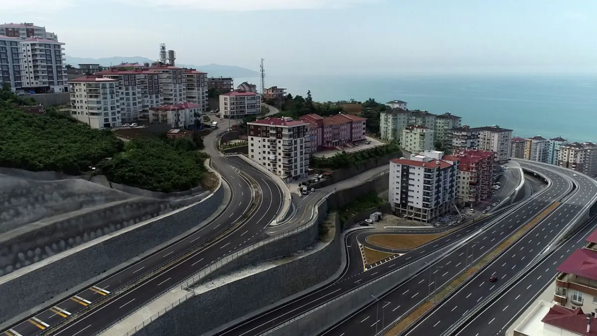 Trabzon’da trafiği rahatlatacak 2 dev projede çalışmalar sürüyor