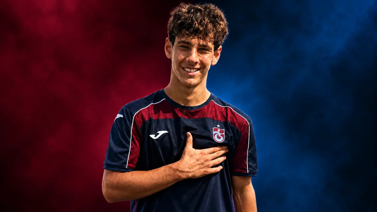 Trabzonspor, Antalya’dan 14 yaşındaki genç yeteneği kadrosuna kattı!