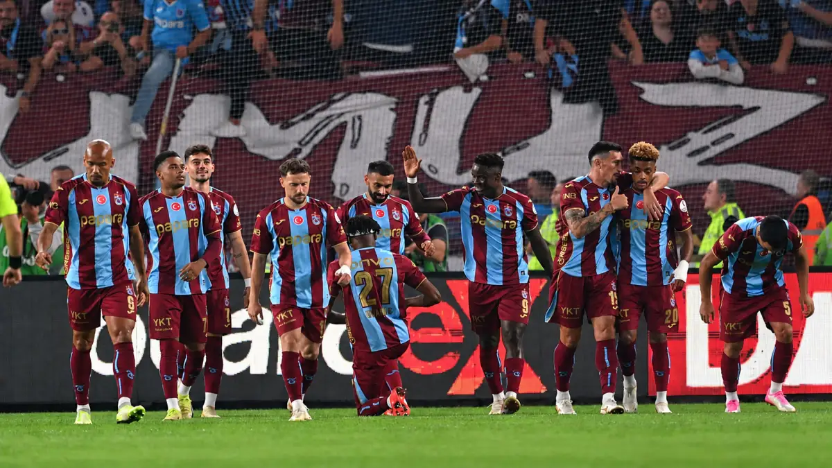Trabzonspor evinde bir başka, deplasmanda ise kayıp