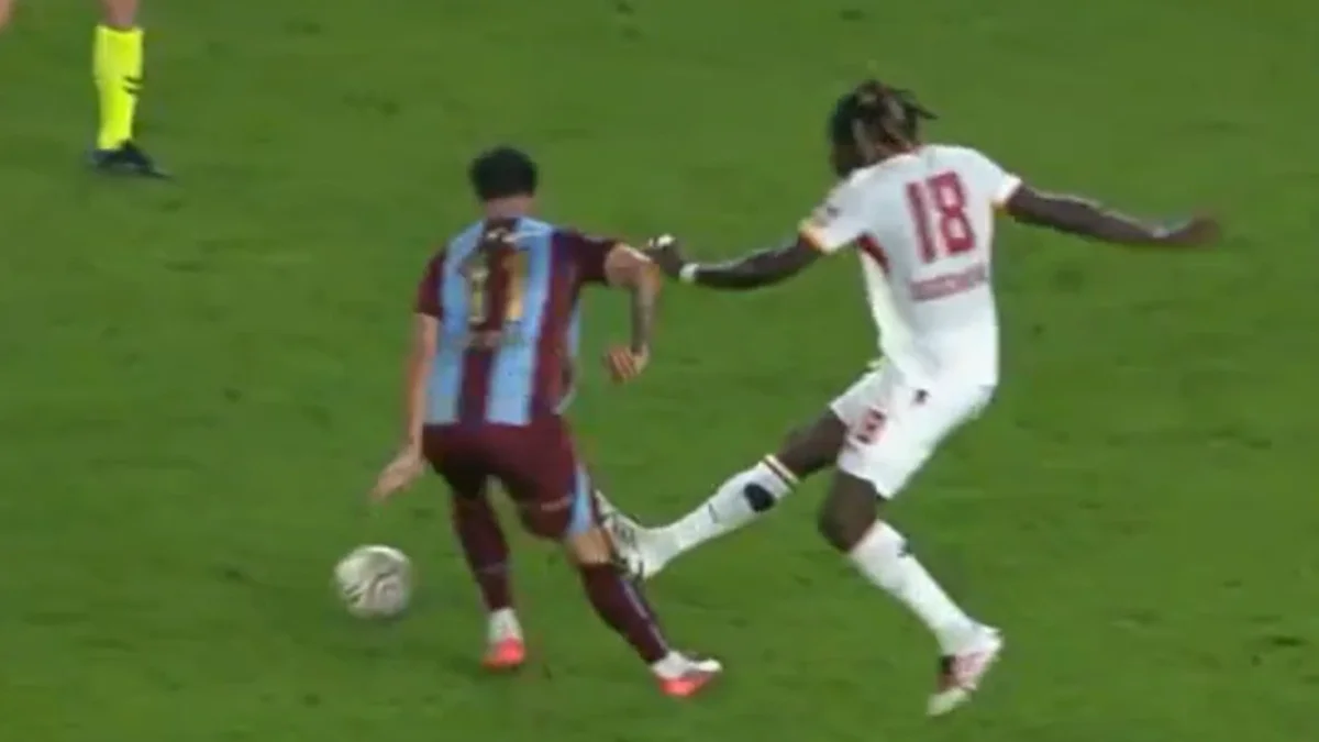 Trabzonspor-Galatasaray maçında olay pozisyon! VAR kayıtları ortaya çıktı