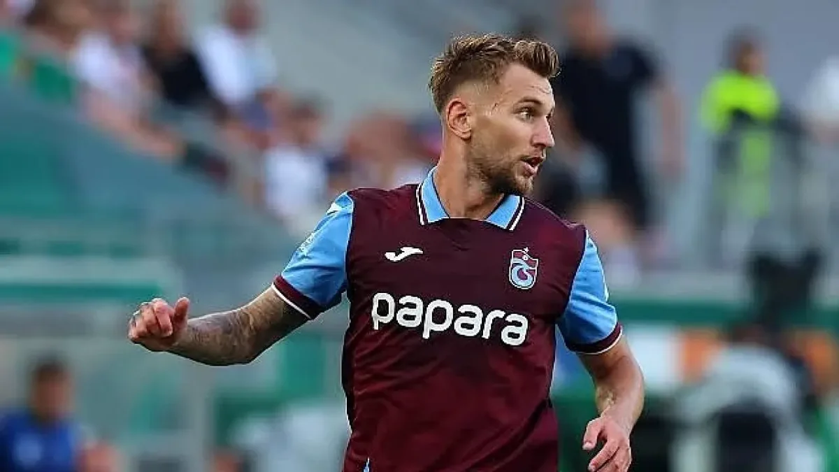 Trabzonspor’dan ayrılması bekleniyordu! FCSB Başkanı duyurdu