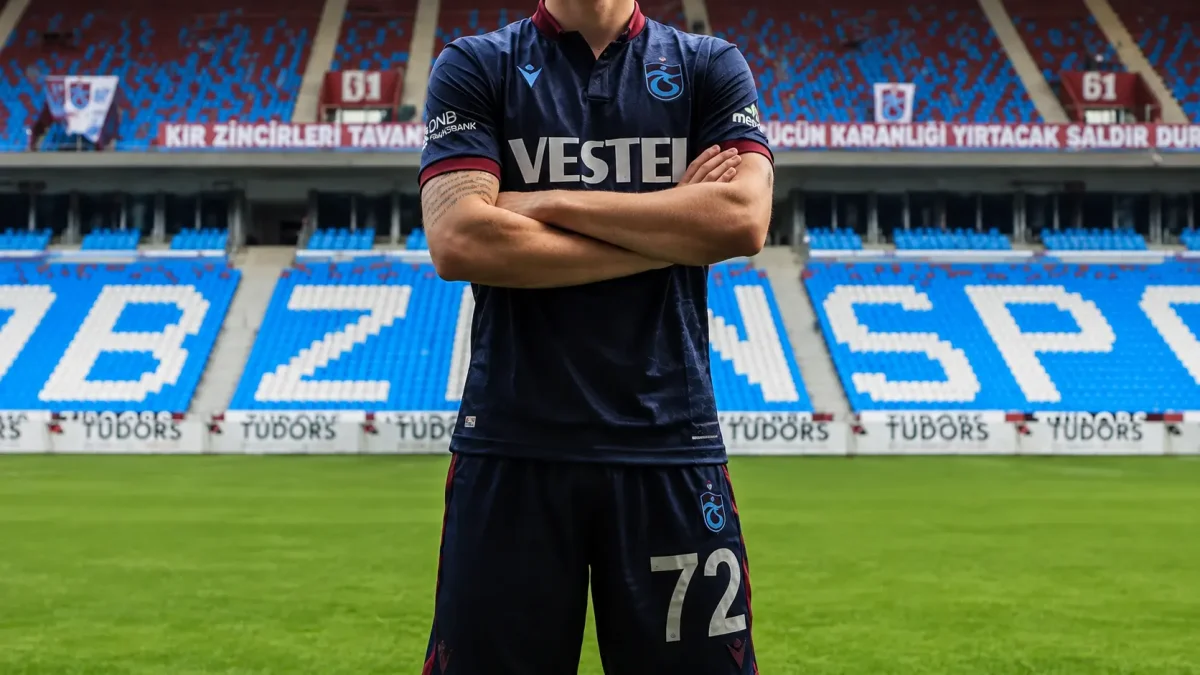 Trabzonspor’un eski futbolcusu için olay sözler! “Beni çok sinirlendiriyor”