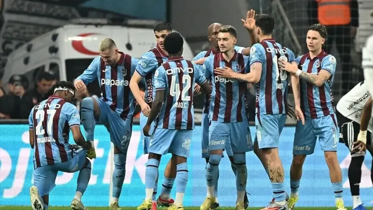 Trabzonspor’un eski yıldızı sakatlandı! Gözler sağlık kontrollerinde