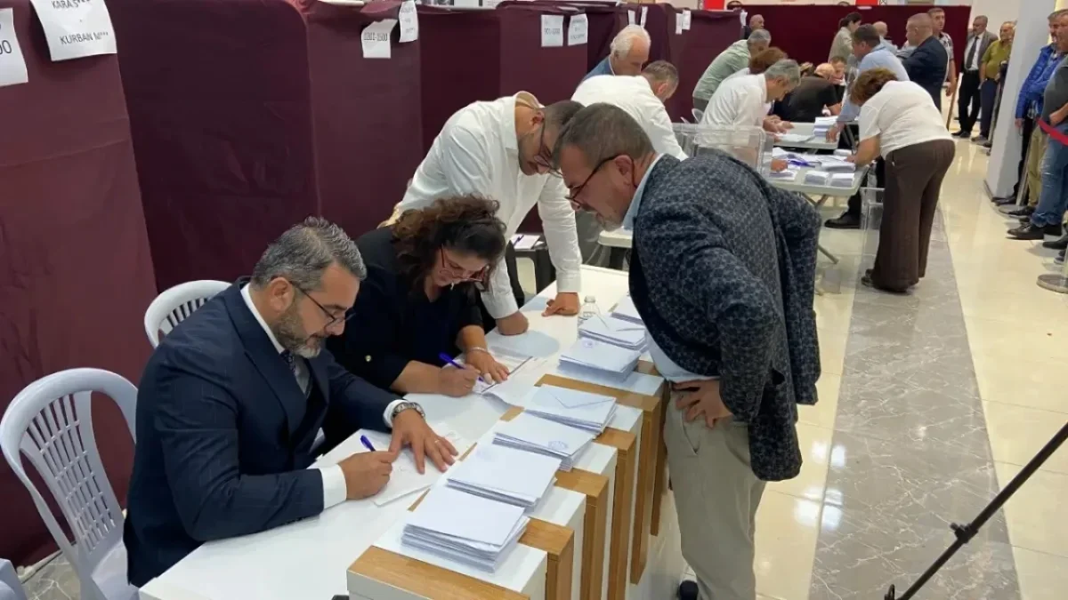 Yeni Parti Trabzon’da sandık hesabı! Üye çokluğu mu, parti aidiyeti mi?
