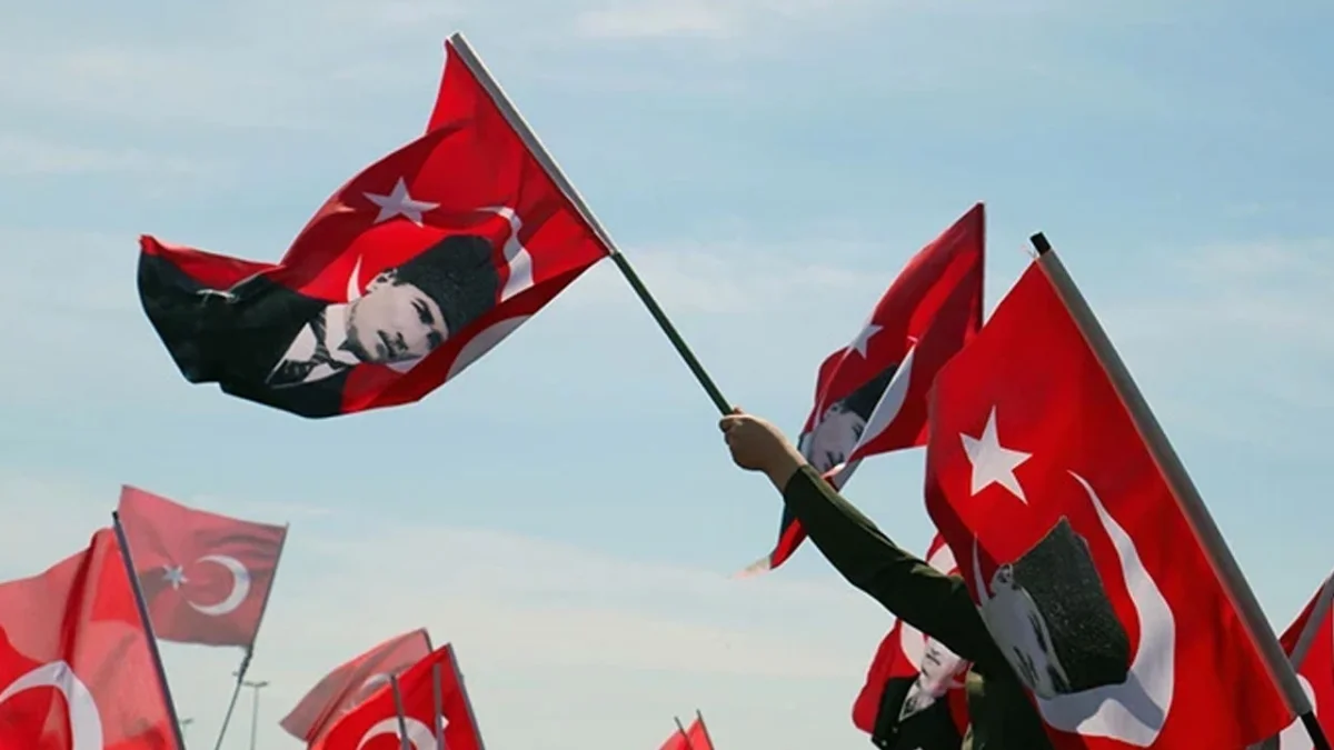 28 Ekim yarım gün mü? 29 Ekim tatili kaç gün sürecek?