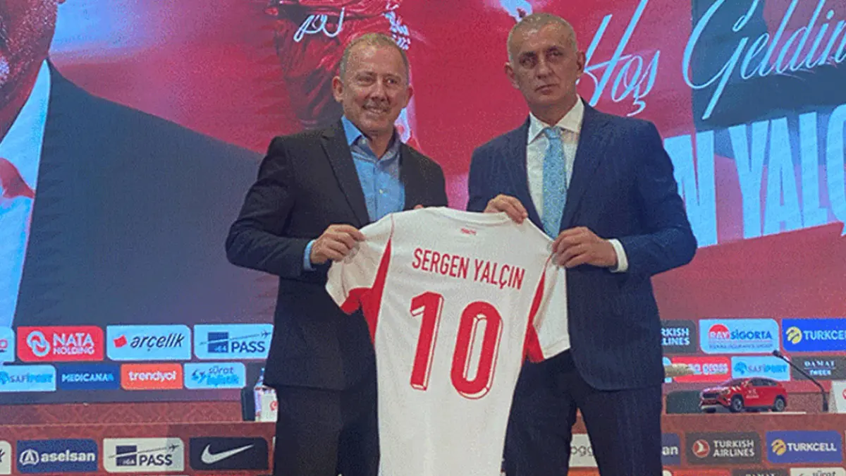 A Milli Takım'ın yeni Teknik Direktörü Sergen Yalçın resmen imzayı attı!