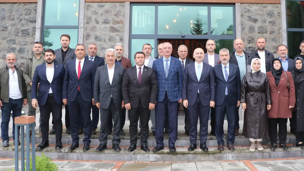 Adil Karaismailoğlu ve Vehbi Koç’tan Yomra’da peş peşe ziyaretler