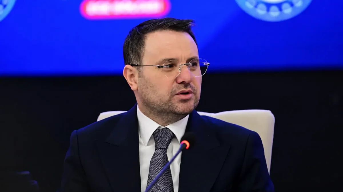Akın Gürlek’ten hakemlerle ilgili açıklama! “Türk futbolunun temiz olması lazım”