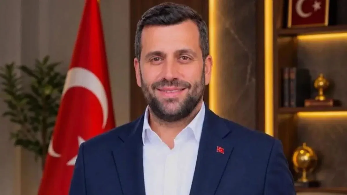 Ataşehir Belediyesi AK Parti'ye geçti! Trabzonlu isim yeni başkanvekili oldu