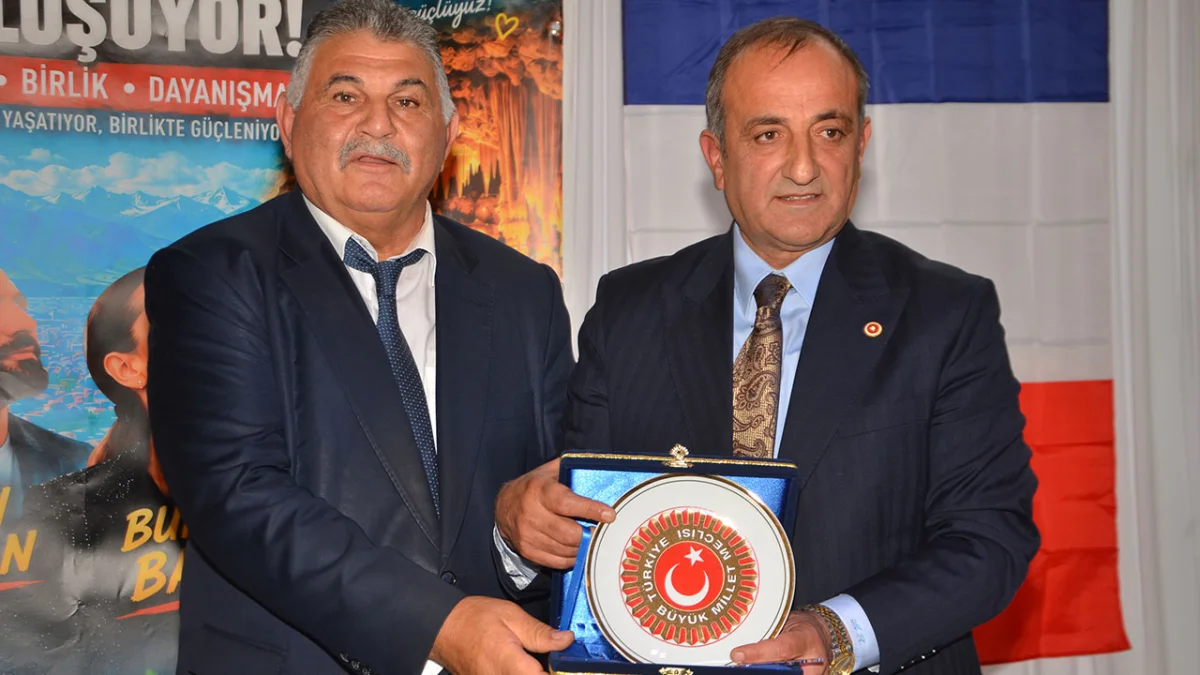 Avrupa’daki gümüşhaneliler fransa’da buluştu