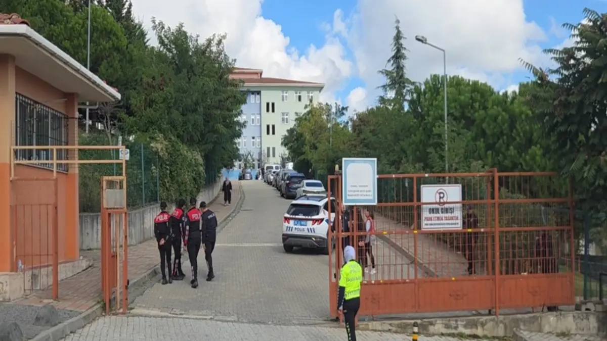 Başakşehir’de okulda bıçaklı saldırı: 3 şüpheli tutuklandı