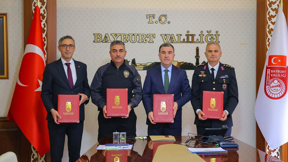 Bayburt’ta öğrenciler trafiğe yön verecek! 28 okulda hayata geçiriliyor