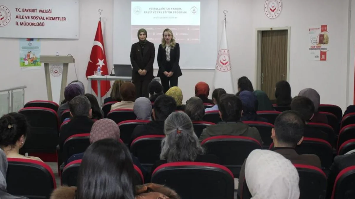 Bayburt’ta personellere psikolojik ilk yardım ve yas eğitimi